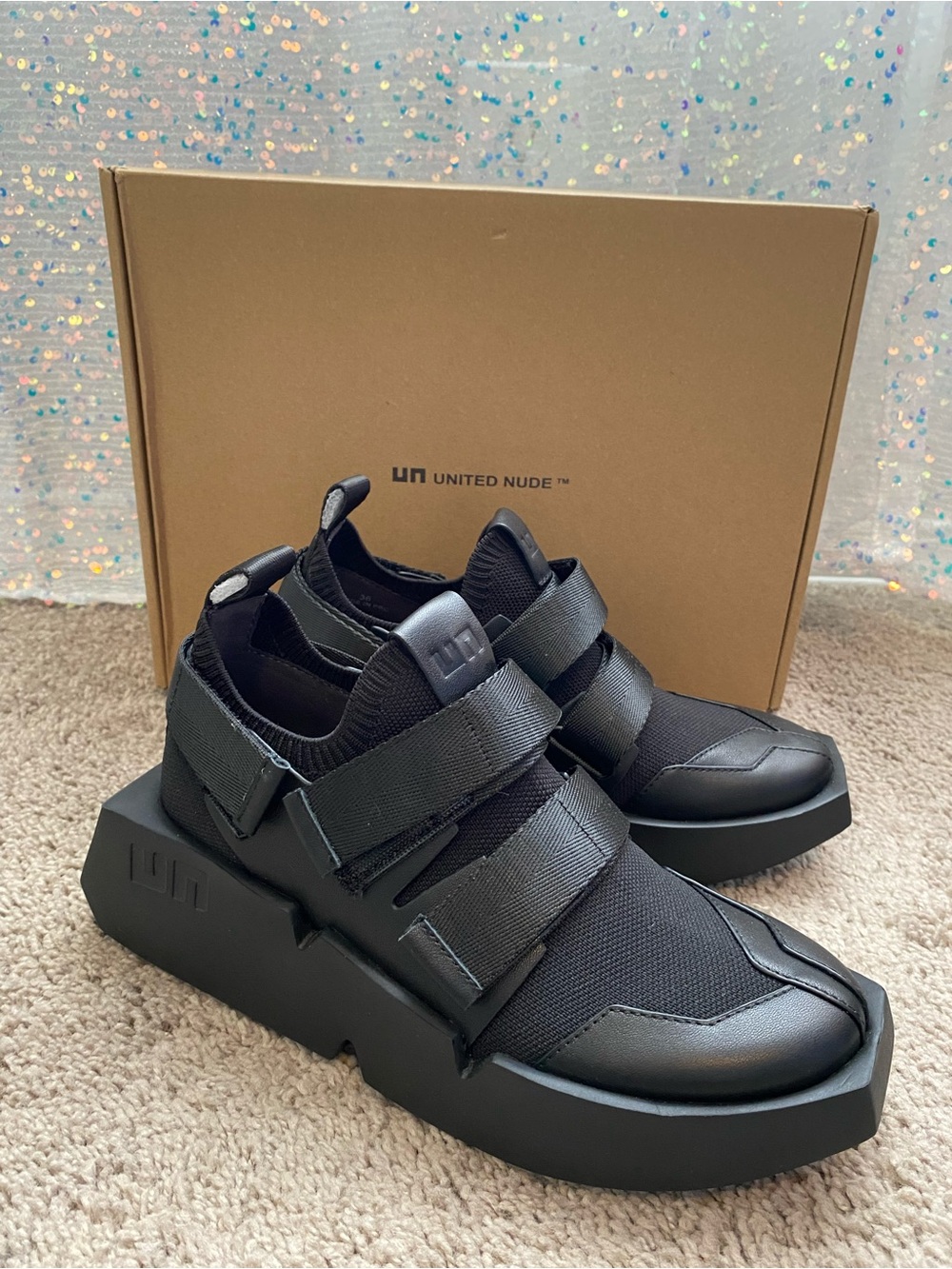 United nude Mega Run Sz 36 /US 6 Black platform sneaker